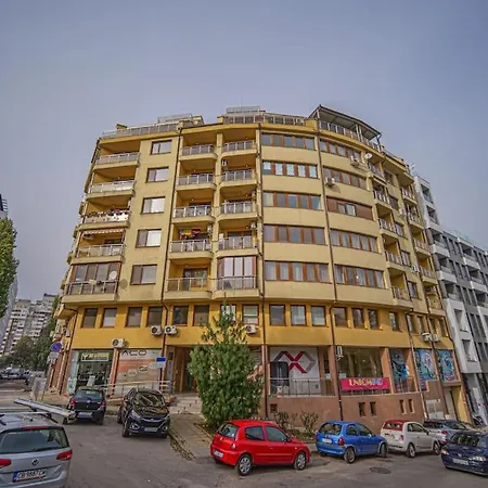 19 Cozy With Balcony Apartment Sofia